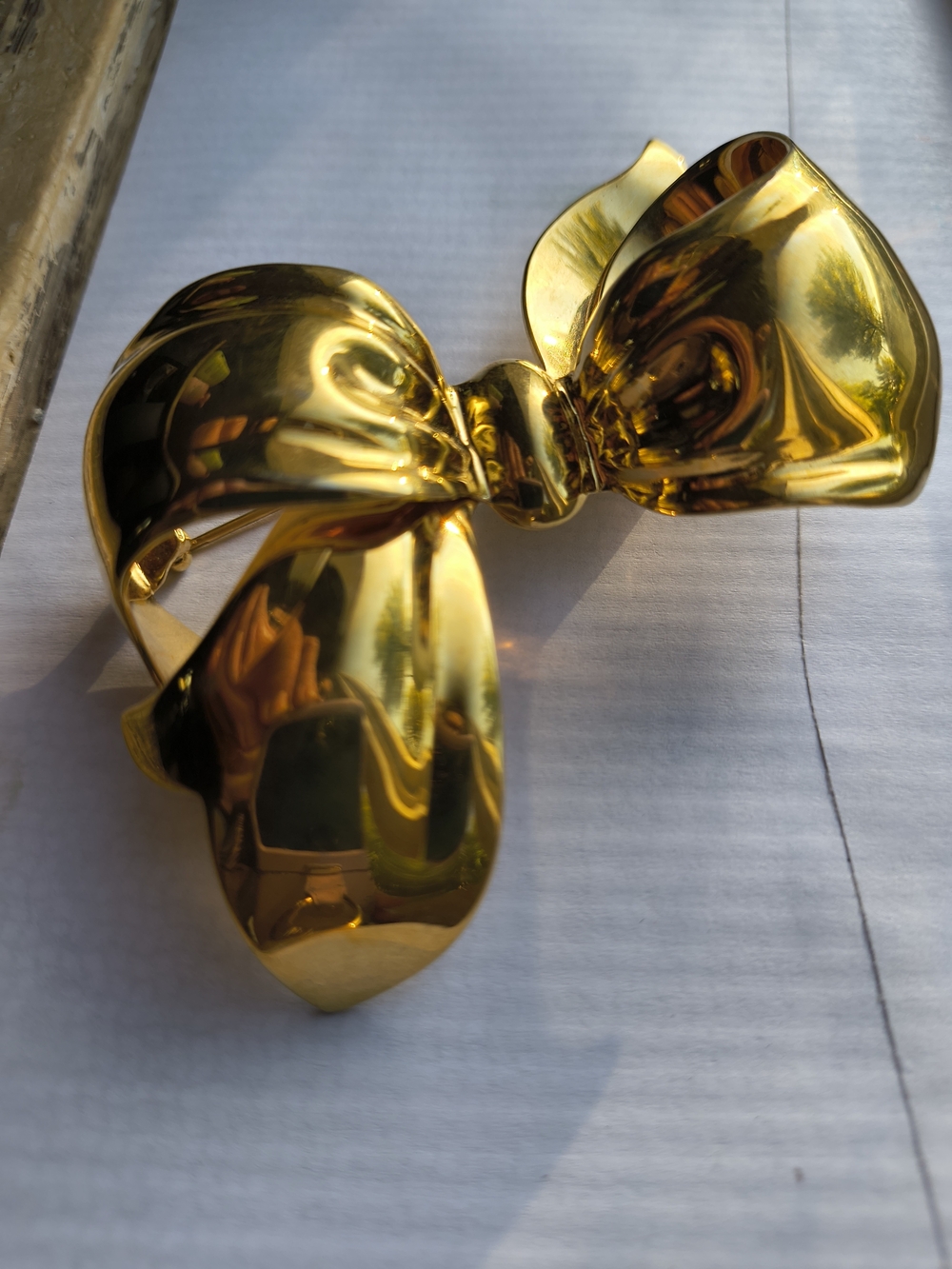 Vintage Signed Monet Puffy Bow Brooch Gold EUC